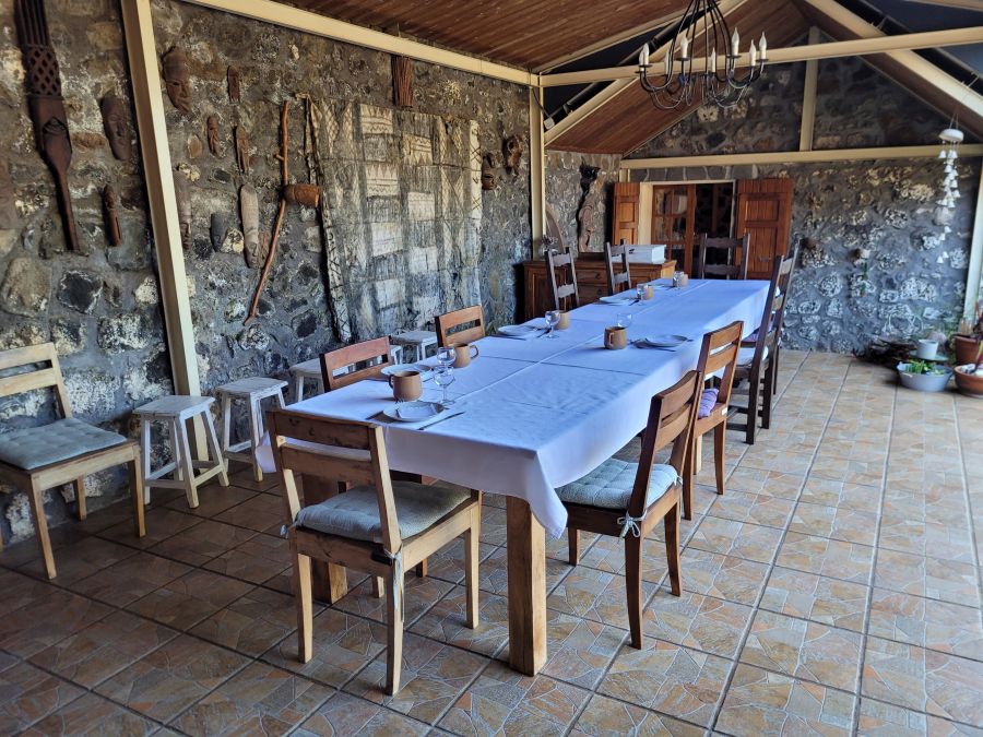 Hier gab es Frühstück und Abendessen für alle Gäste